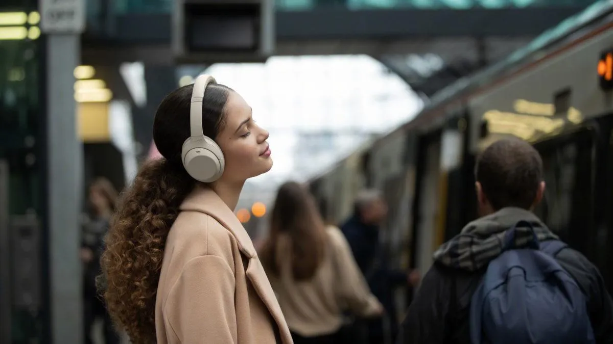 Sony WH-1000XM4 Wireless Noise Cancelling Headphones