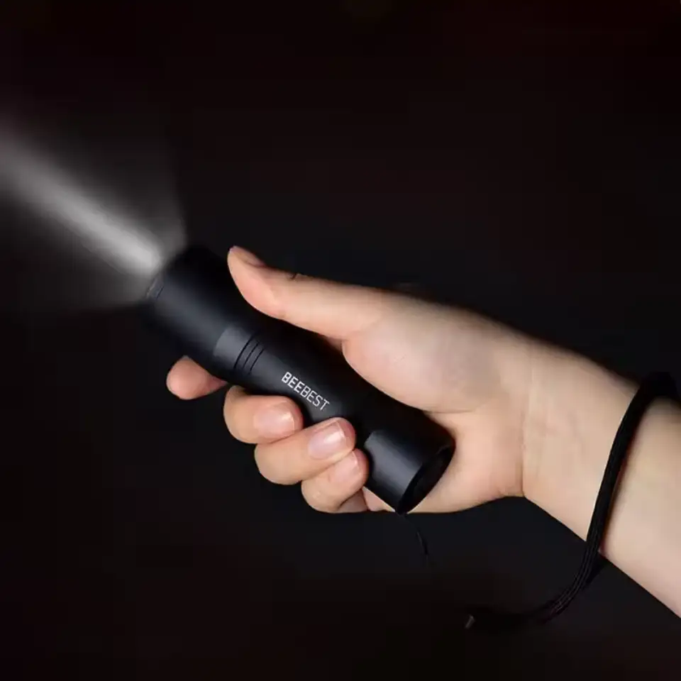 Xiaomi Beebest F1P 200m Portable Charging Flashlight