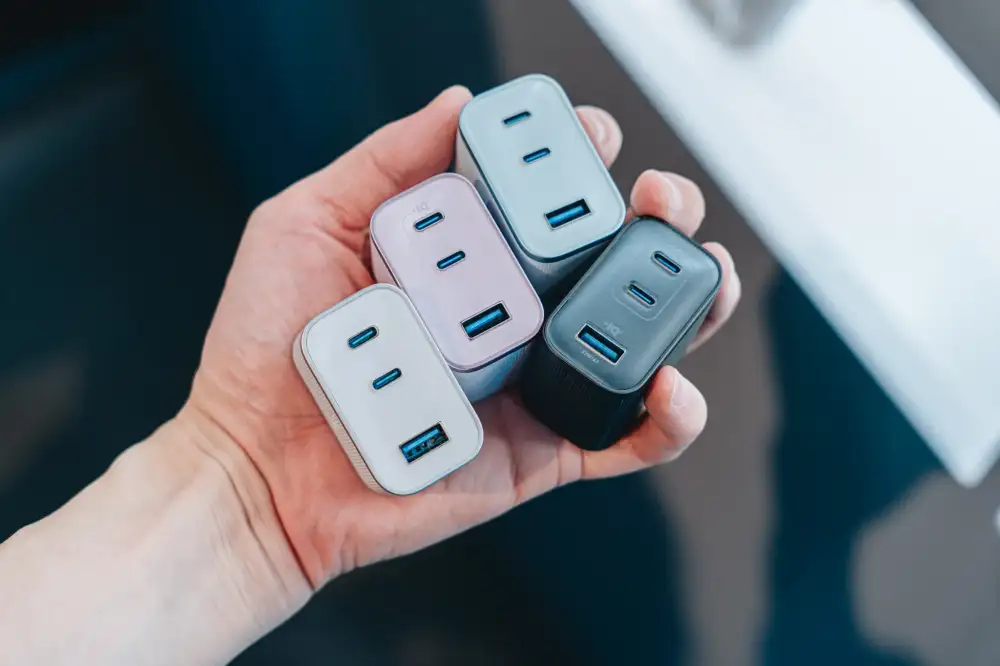Anker Nano Charger (70W, 3 Ports)