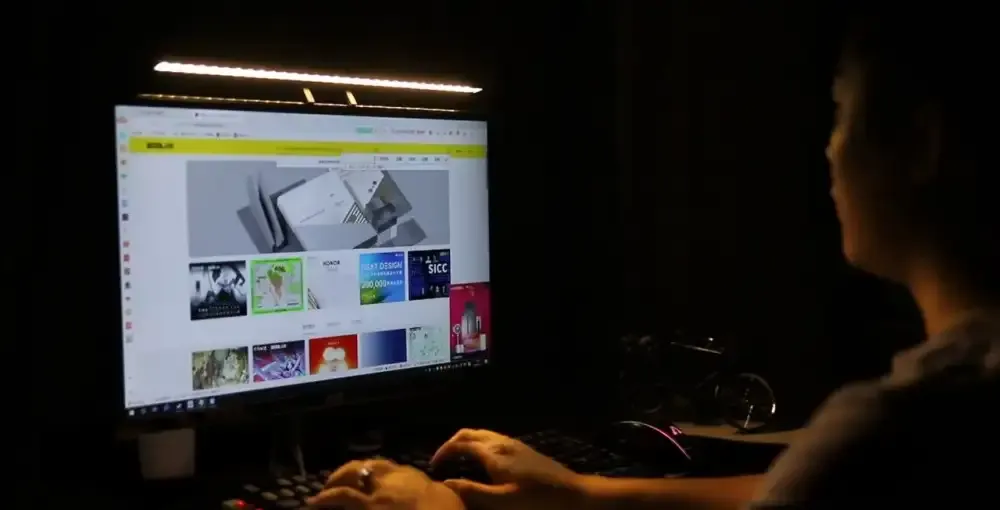 Porodo LumaView Webcam with Desk Light