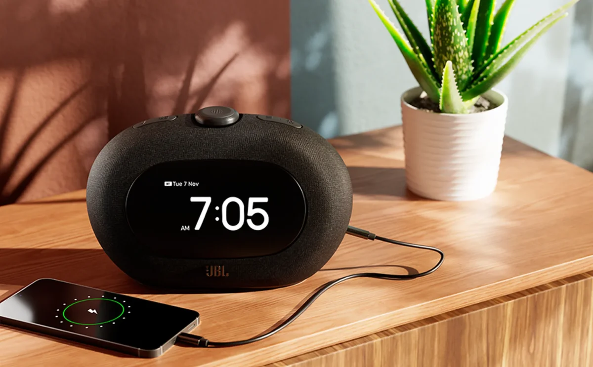 JBL Horizon 3 Bluetooth Alarm Clock Radio