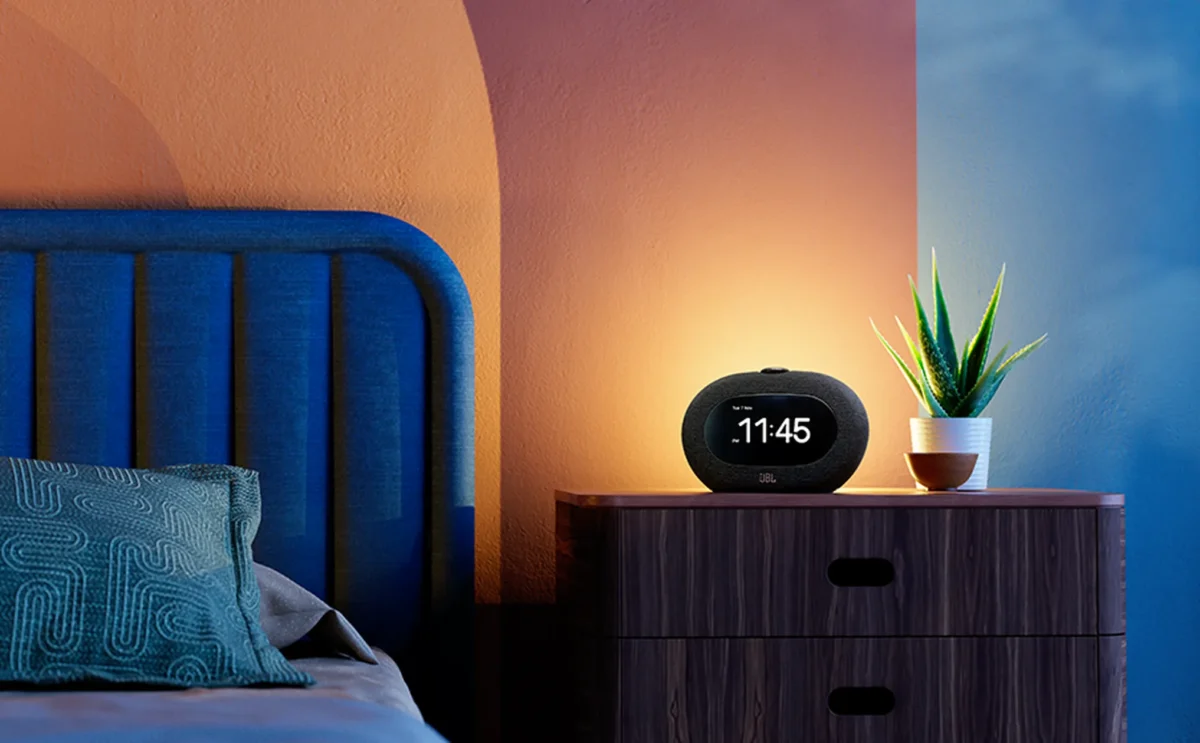 JBL Horizon 3 Bluetooth Alarm Clock Radio