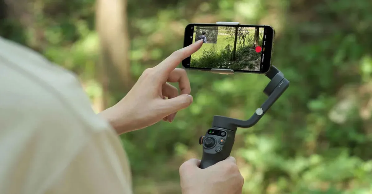 DJI Osmo Mobile 6 3-Axis Foldable Smartphone Gimbal