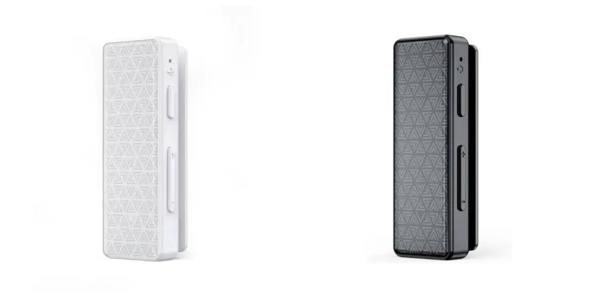 fiio-btr11-size-comparison-coin..webp fiio-btr11-size-comparison-coin..webp