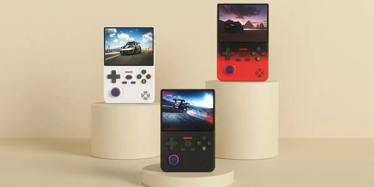lenovo-g02-handheld-game-console-main.webp