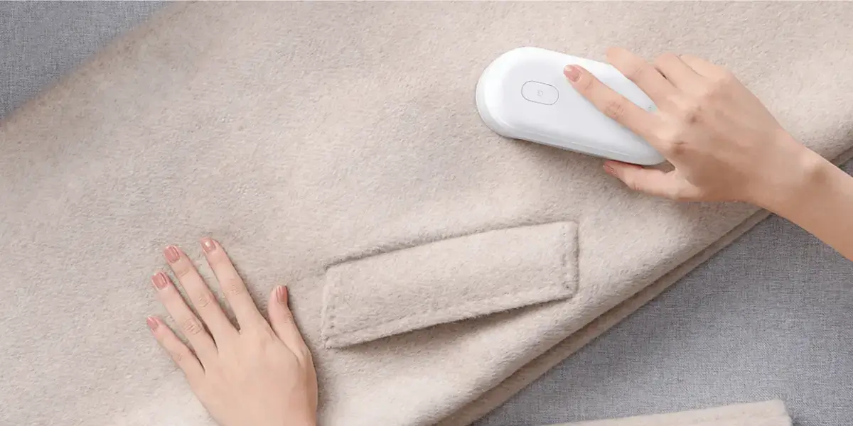 xiaomi-mq10-lint-remover-in-use-sweater.webp xiaomi-mq10-lint-remover-in-use-sweater.webp