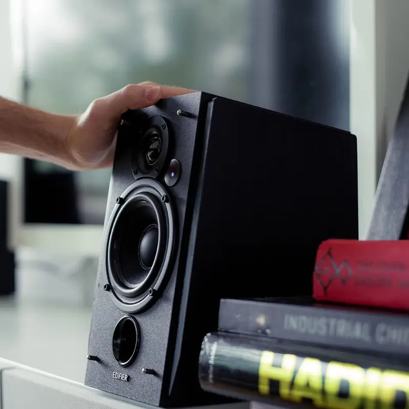 Edifier R1850DB 70W Bluetooth Bookshelf Speakers Edifier R1850DB 70W Bluetooth Bookshelf Speakers
