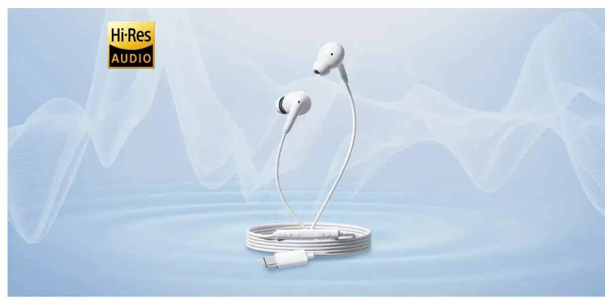 edifier-p230-inline-remote-microphone-detail..webp