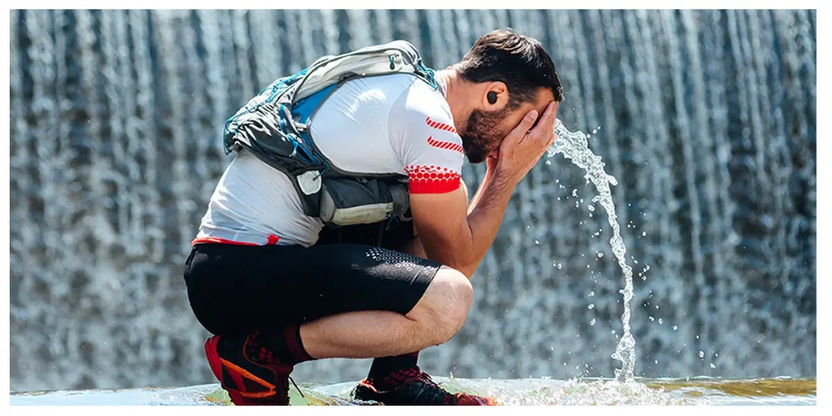 jbl-endurance-race-2-earbuds-running-lifestyle..webp jbl-endurance-race-2-earbuds-running-lifestyle..webp