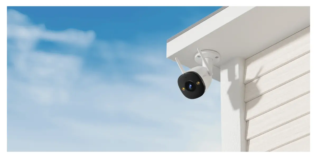 imou-bullet-2e-spotlight-dual-antenna-closeup.webp imou-bullet-2e-spotlight-dual-antenna-closeup.webp
