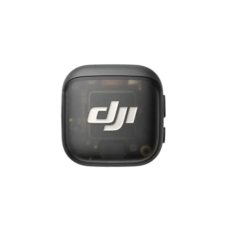 DJI Mic 3 transmitter showing dual-band wireless and 400m range DJI Mic 3 transmitter showing dual-band wireless and 400m range