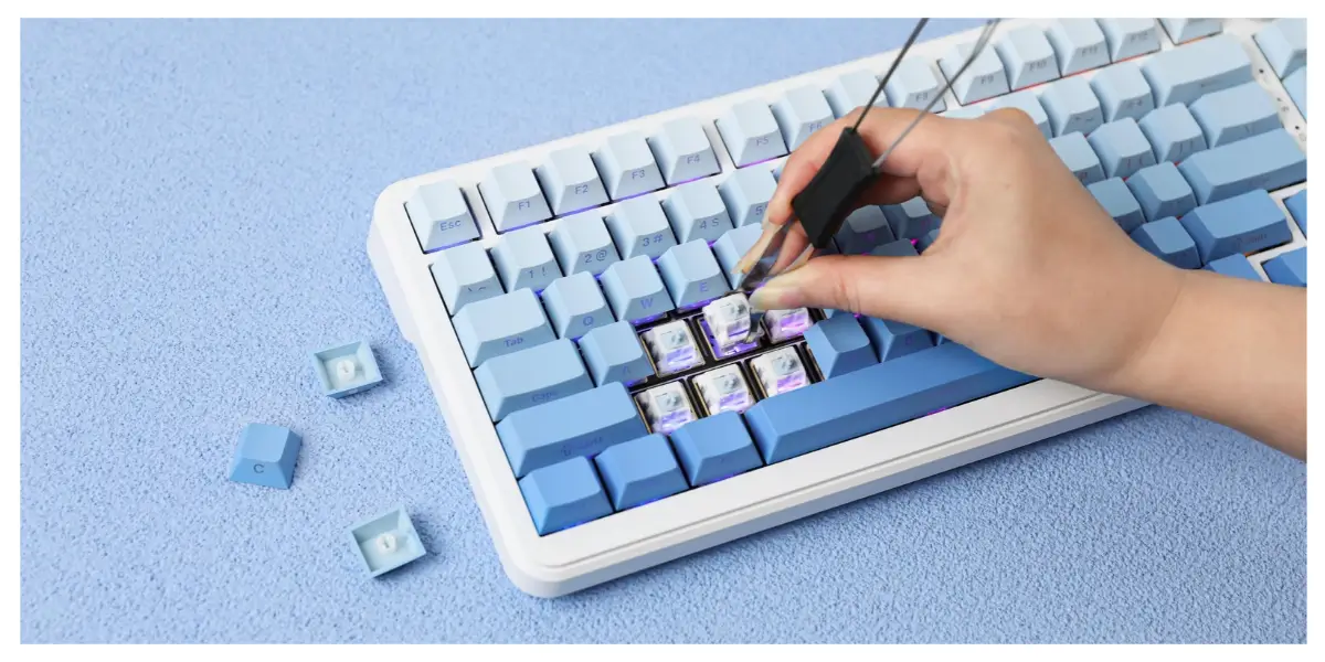 Ajazz AK820 Max Hot-Swappable Mechanical Keyboard - image 2
