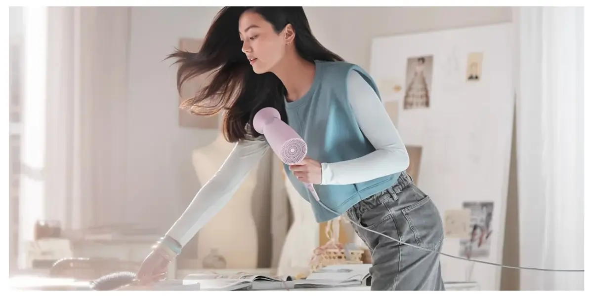 Philips BHD300/10 1600W Hair Dryer with ThermoProtect