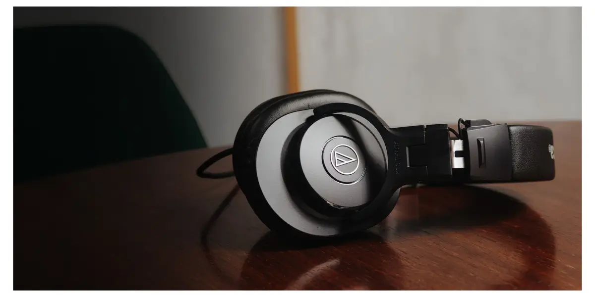 Audio-Technica ATH-M30x Professional Studio Monitor Headphones - image 2