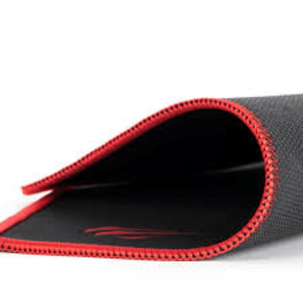 Padded wrist comfort surface of the Havit MP838 mouse pad Padded wrist comfort surface of the Havit MP838 mouse pad