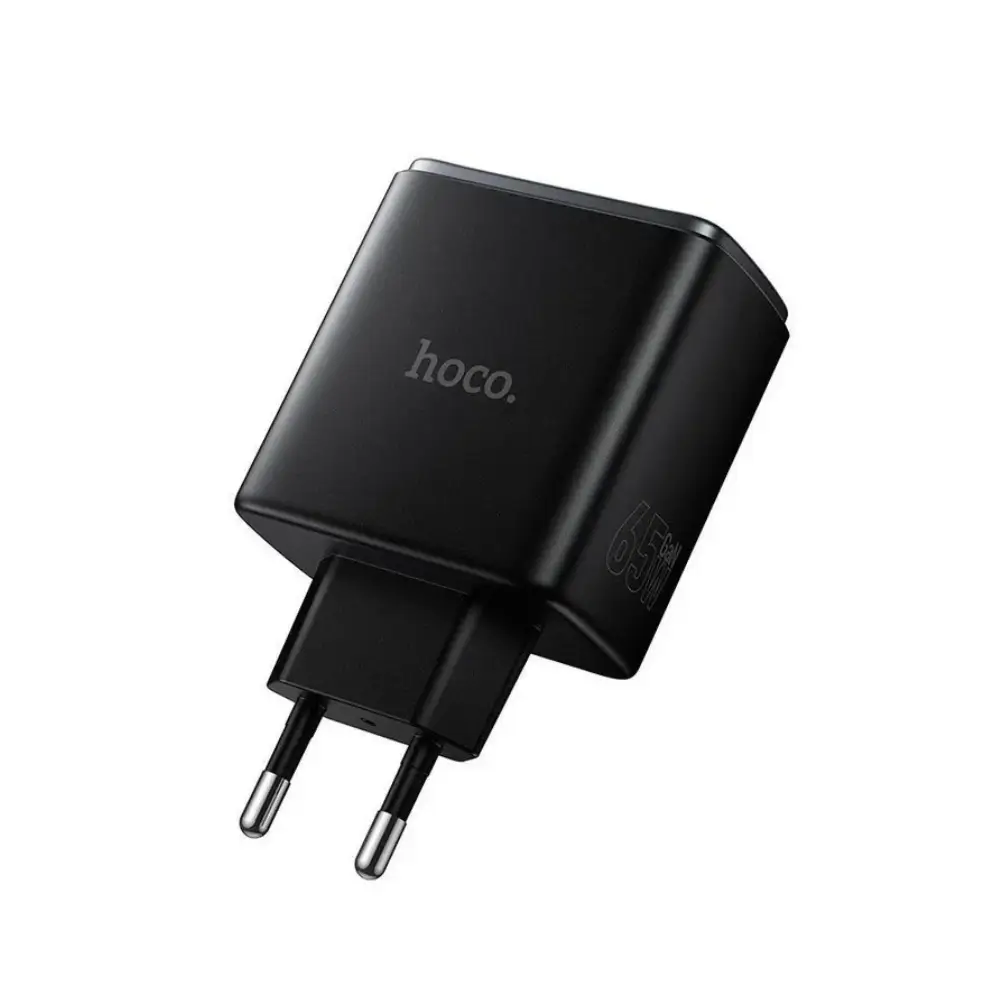 Close-up of the USB-C and USB-A charging ports on the Hoco C160A