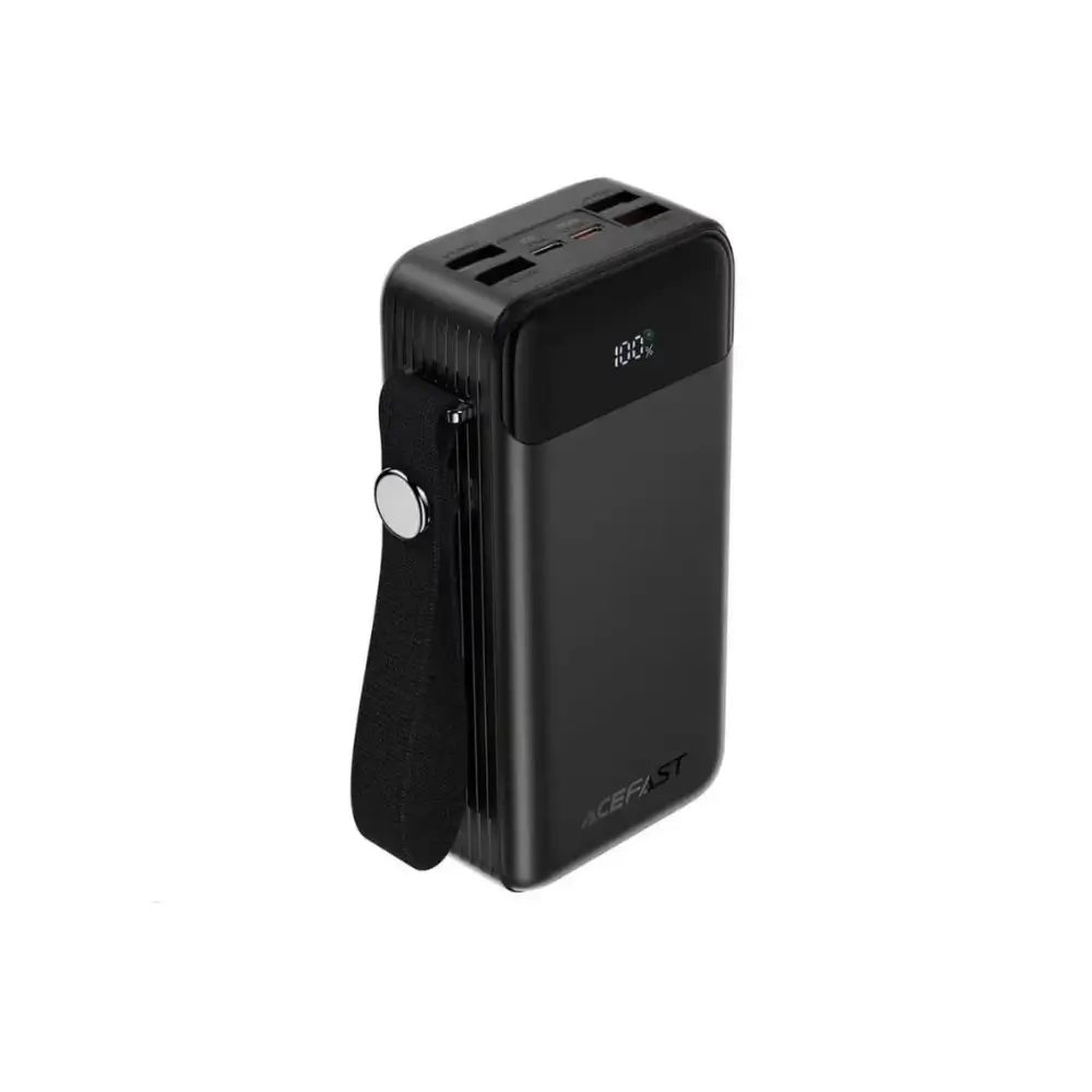 ACEFAST M50 power bank charging a phone while travelling ACEFAST M50 power bank charging a phone while travelling