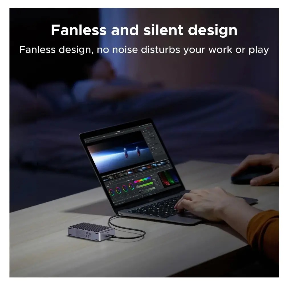 UGREEN D700 Portable SSD Enclosure Laptop Setup