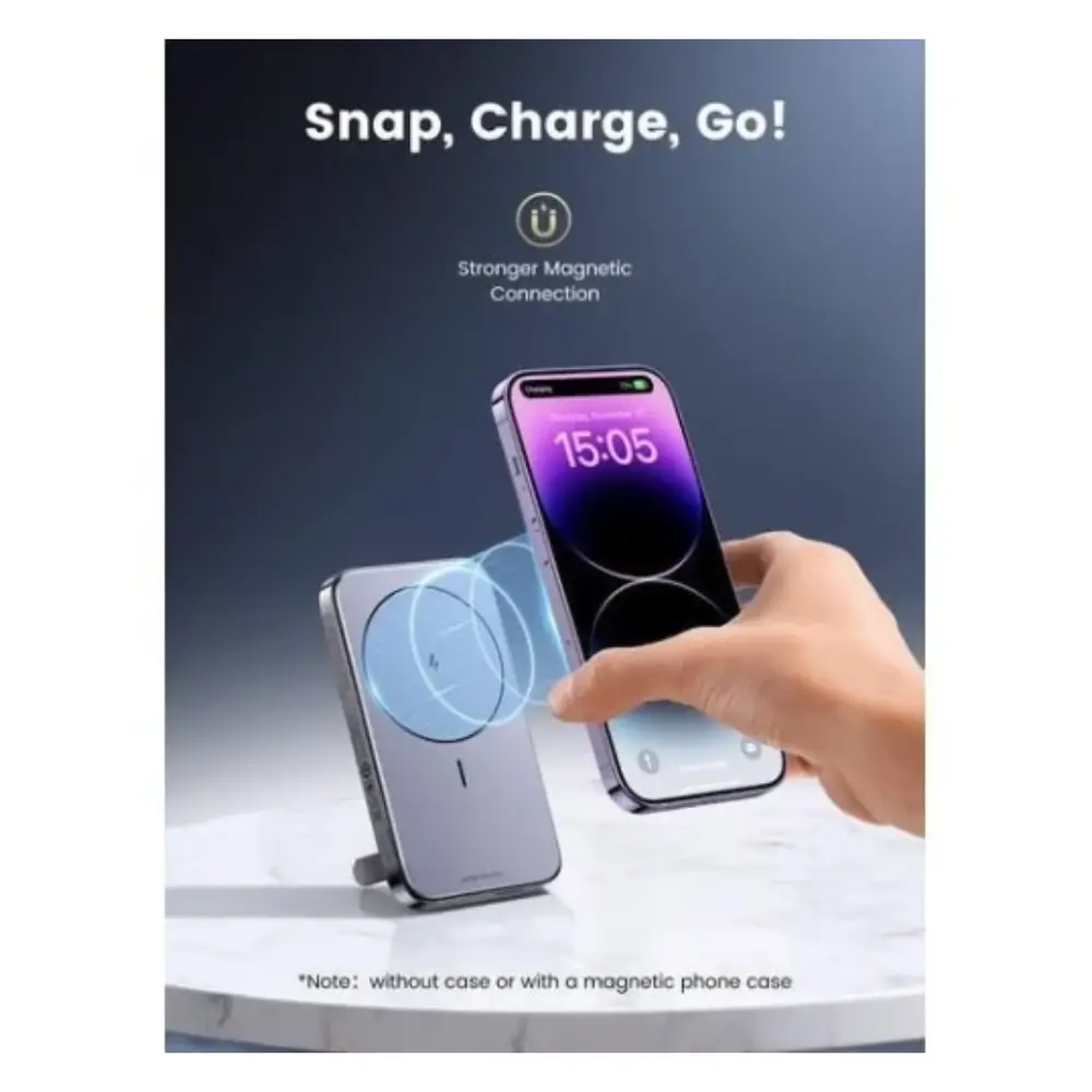 UGREEN PB206 Wireless Charging Phone On Desk
